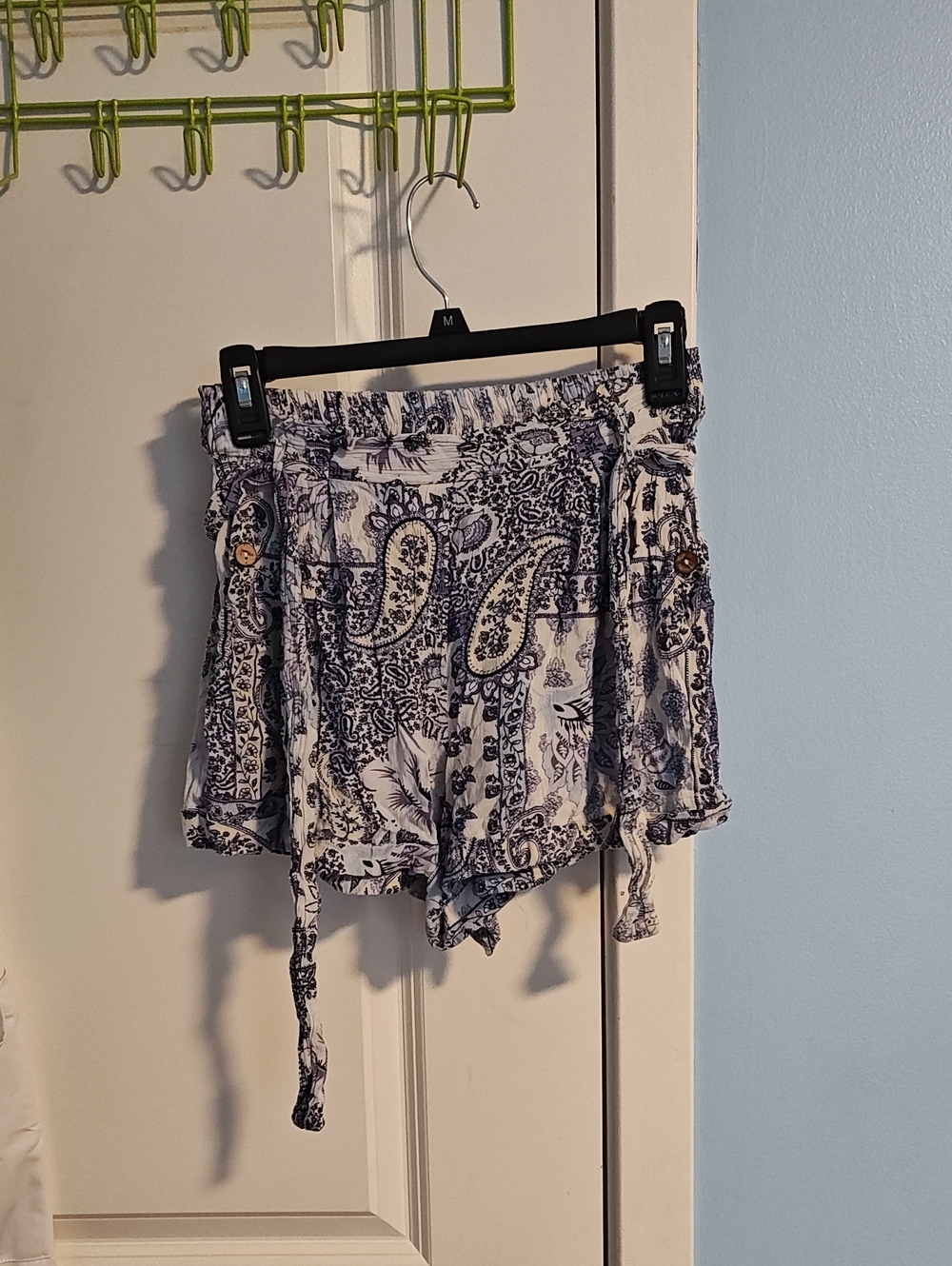 Women's Printed Tie-Waist Shorts in Navy and White
